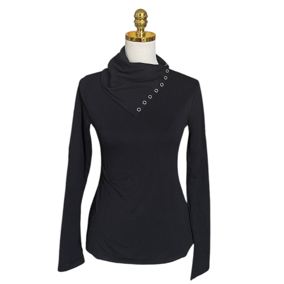 NBD | Women’s Harbor Turtleneck in Black Size M - Picture 5 of 12